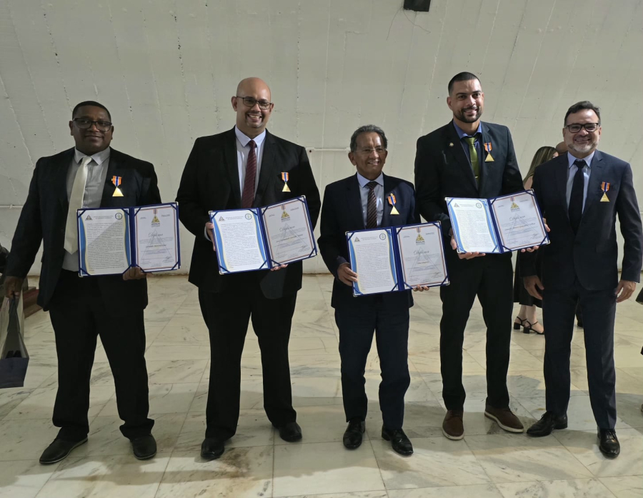 Rotarianos são homenageados pela Defesa Civil do DF
