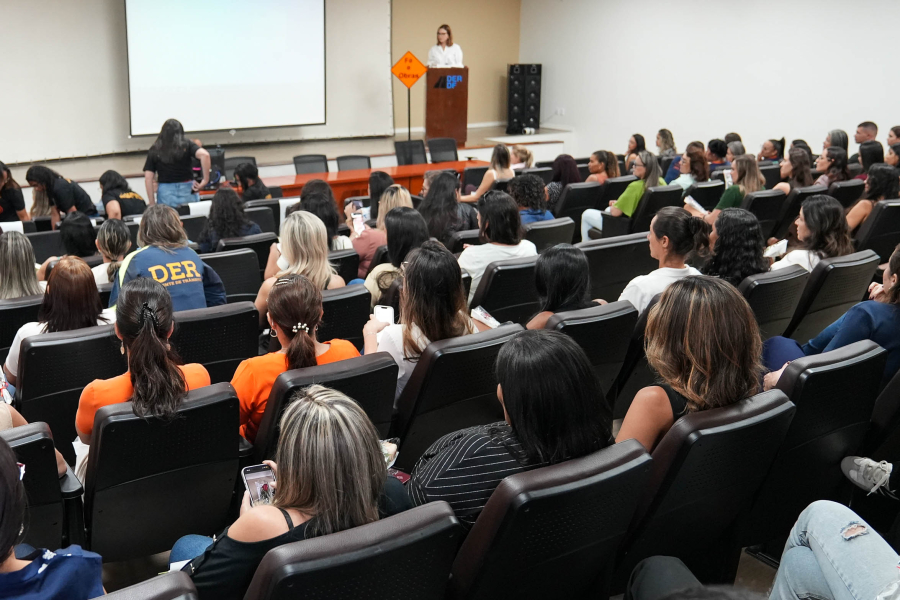 DER-DF homenageia servidoras e reforça protagonismo feminino