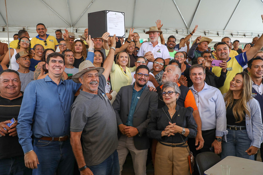 Pinheiral avança para regularizar 64 propriedades rurais