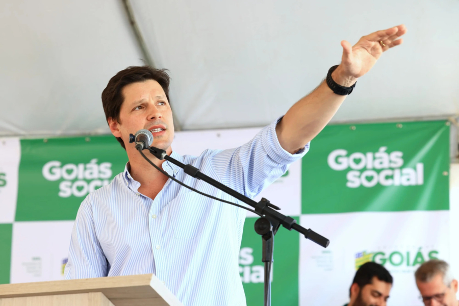 Daniel Vilela mantém dianteira folgada e oposição segue distante em Goiás