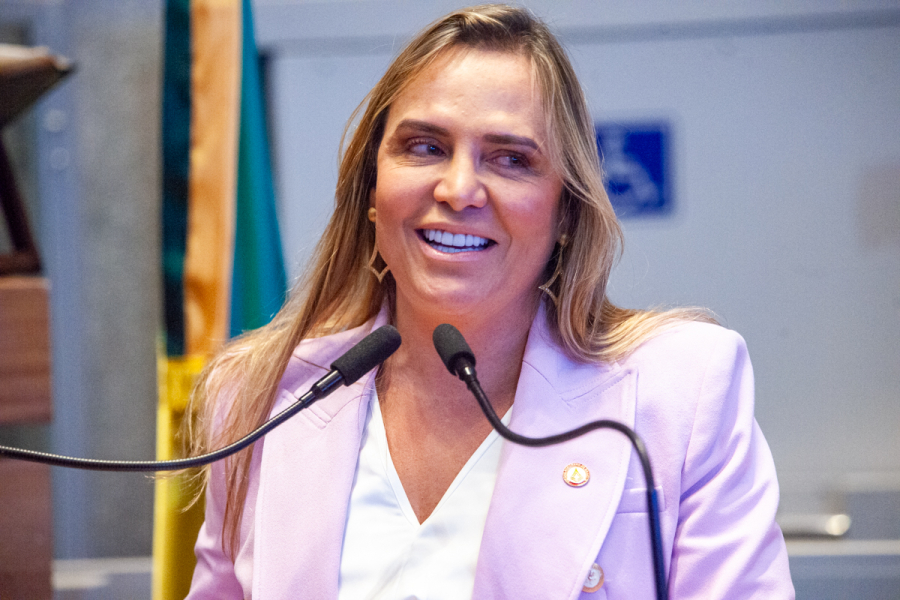 Celina Leão lidera cenários e abre vantagem na disputa do DF