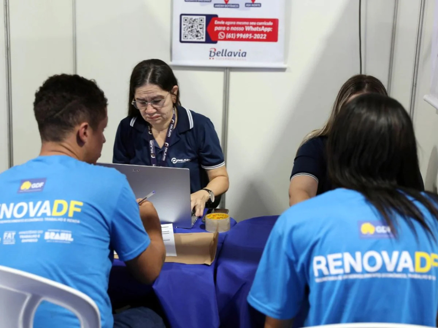 RenovaDF abre 1.500 vagas no DF com bolsa e cota inédita para mães atípicas