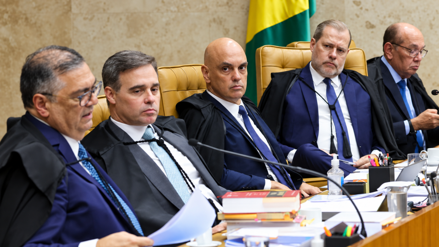 STF suspende julgamento sobre Moraes após pedido de vista de Flávio Dino