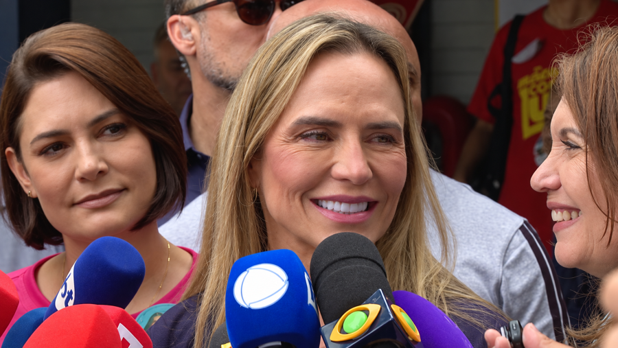 Celina Leão lidera primeiro turno no DF com 49,93% e chega fortalecida ao segundo turno