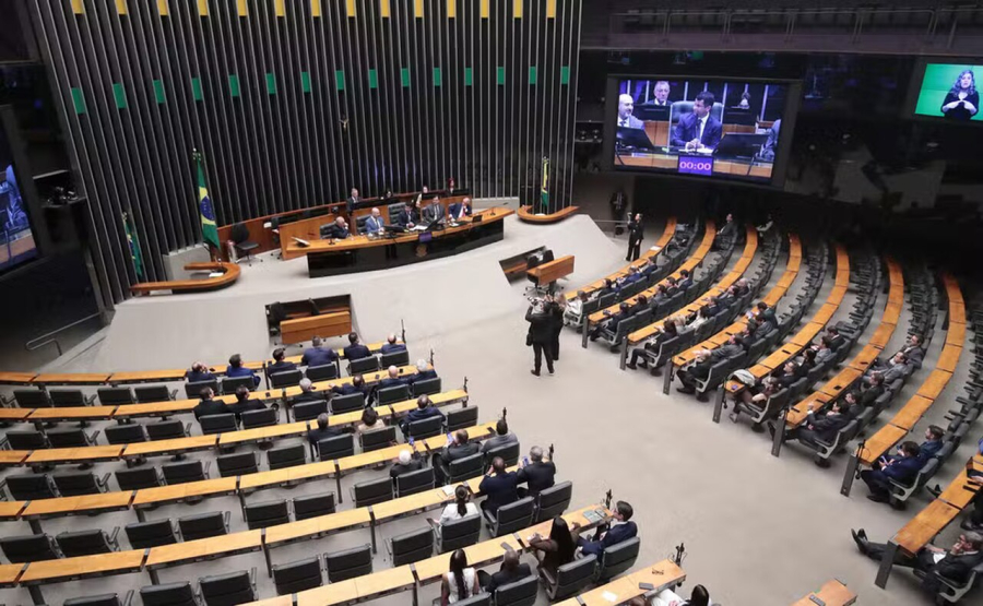 PL supera PT nas eleições de 2026, elege 121 deputados e terá maior bancada da Câmara